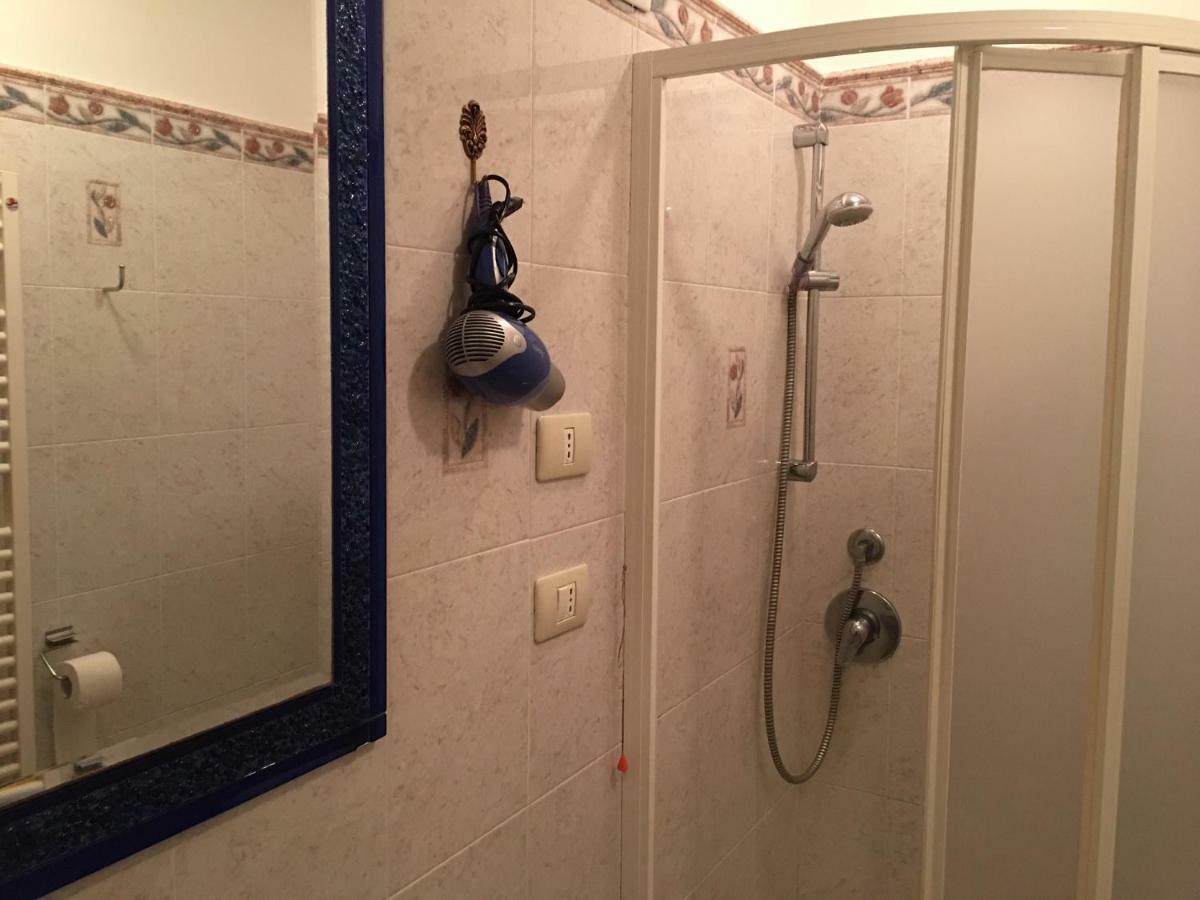 הוילה בונאסולה Casa Vacanza Angela מראה חיצוני תמונה